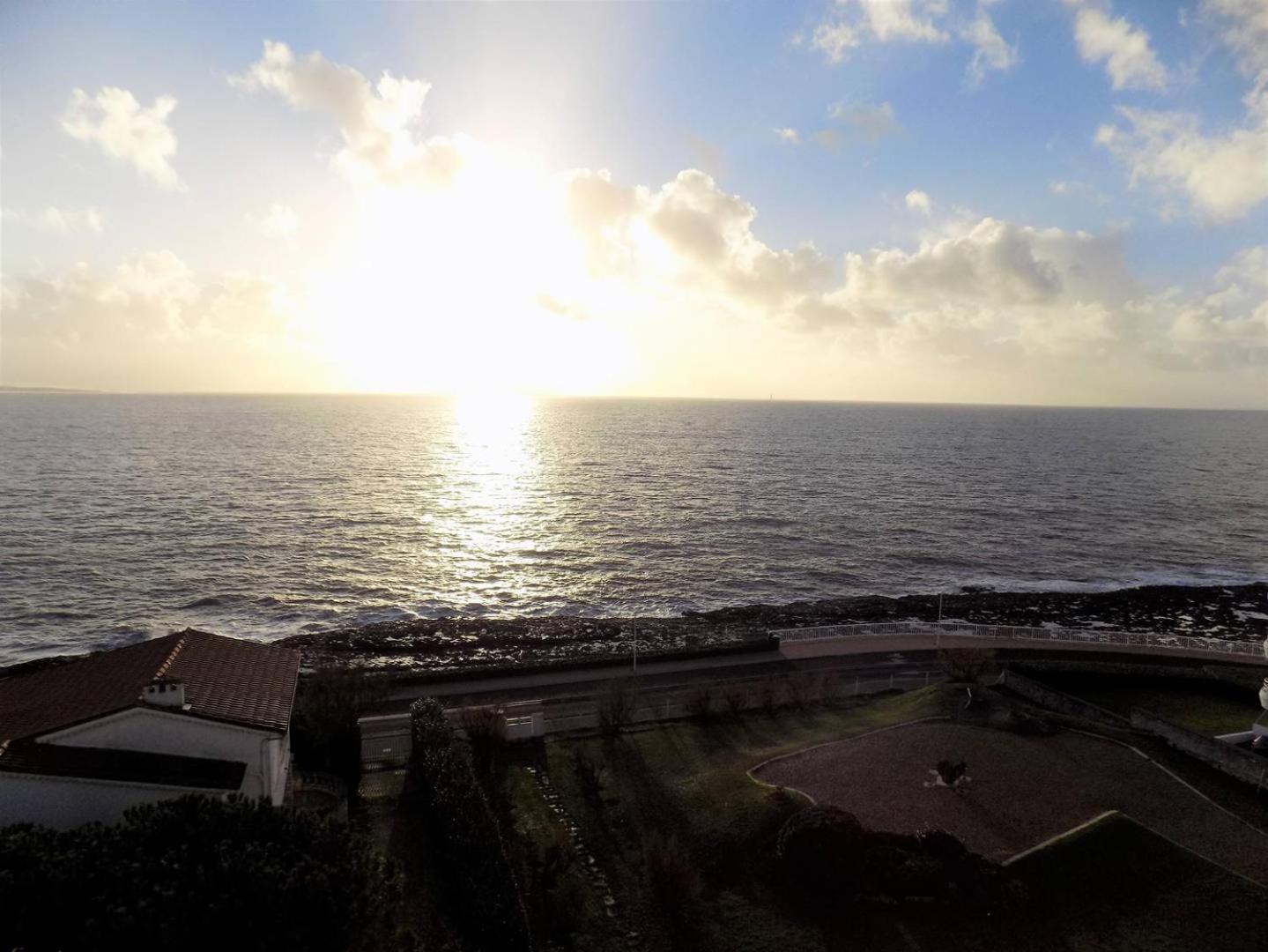 Royan - Pleine Vue Mer Pour Cet Appartement Classe 2 Etoiles - Les Tamaris 외부 사진